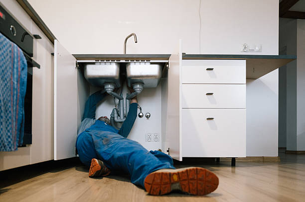 Professional Leak Detection technician working in Baldwin Place, NY